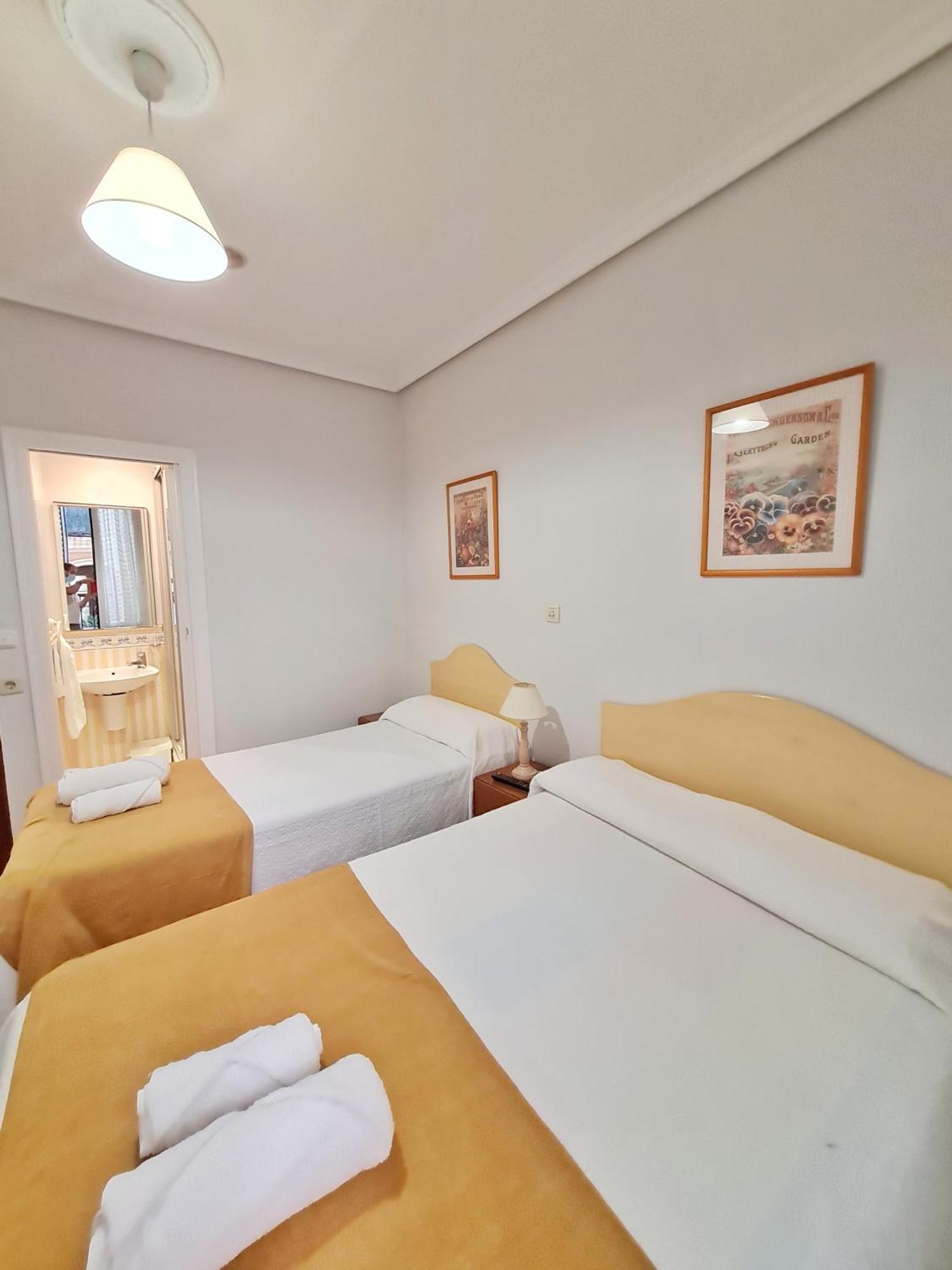 Pension San Lorenzo San Sebastián Zimmer foto